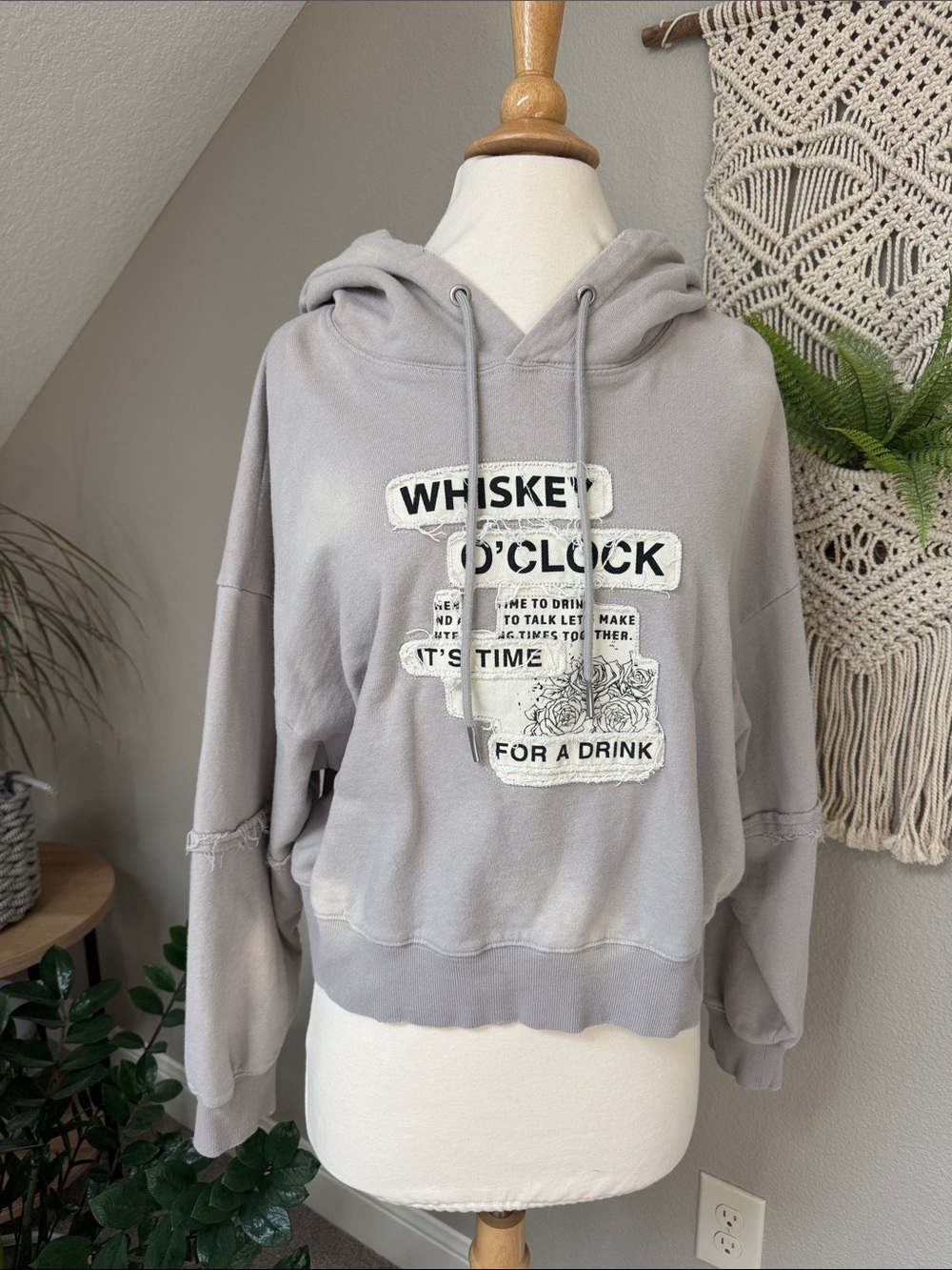 Whiskey O’Clock hoodie sweatshirt small taupe grey
